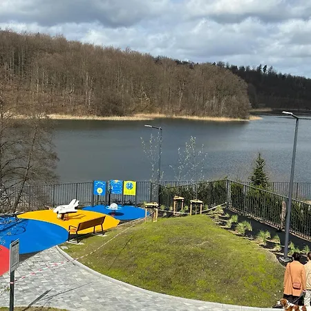 アパート Przystan 1 カルトゥジ